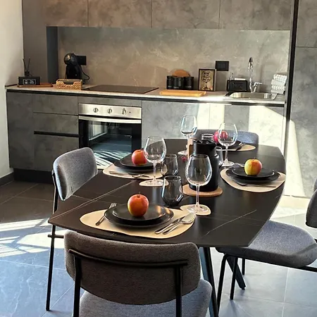 Nuovo Bilocale Con Balcone Panoramico E Posto Auto *