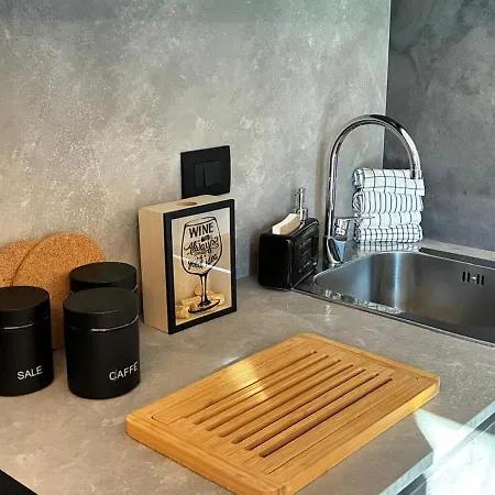 Nuovo Bilocale Con Balcone Panoramico E Posto Auto Aosta