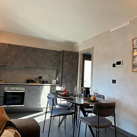 Nuovo Bilocale Con Balcone Panoramico E Posto Auto