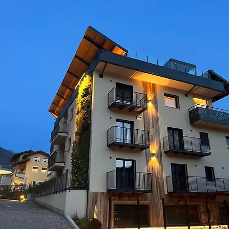 Nuovo Bilocale Con Balcone Panoramico E Posto Auto 아파트