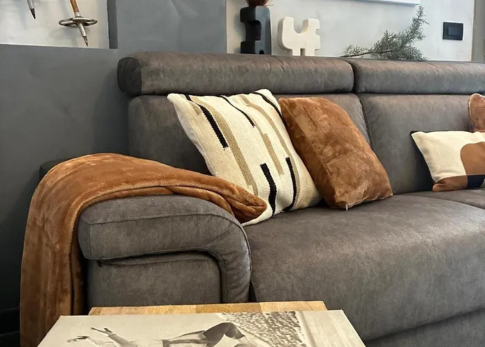 Nuovo bilocale con balcone panoramico e posto auto