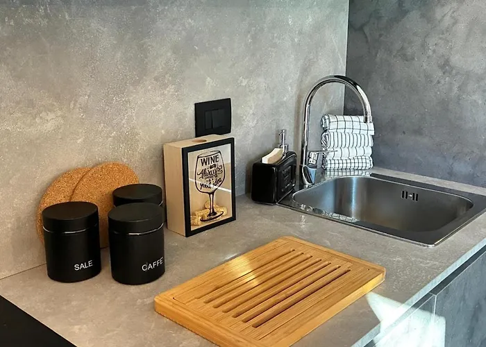 Nuovo bilocale con balcone panoramico e posto auto Aosta