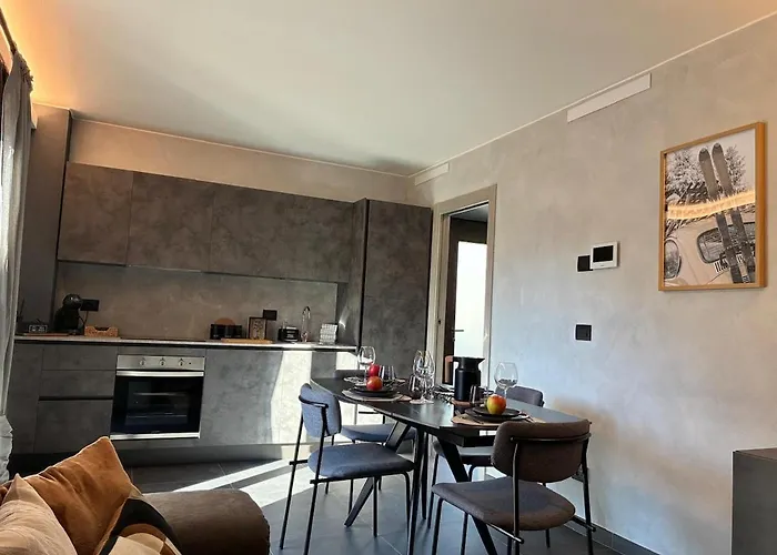 Nuovo bilocale con balcone panoramico e posto auto